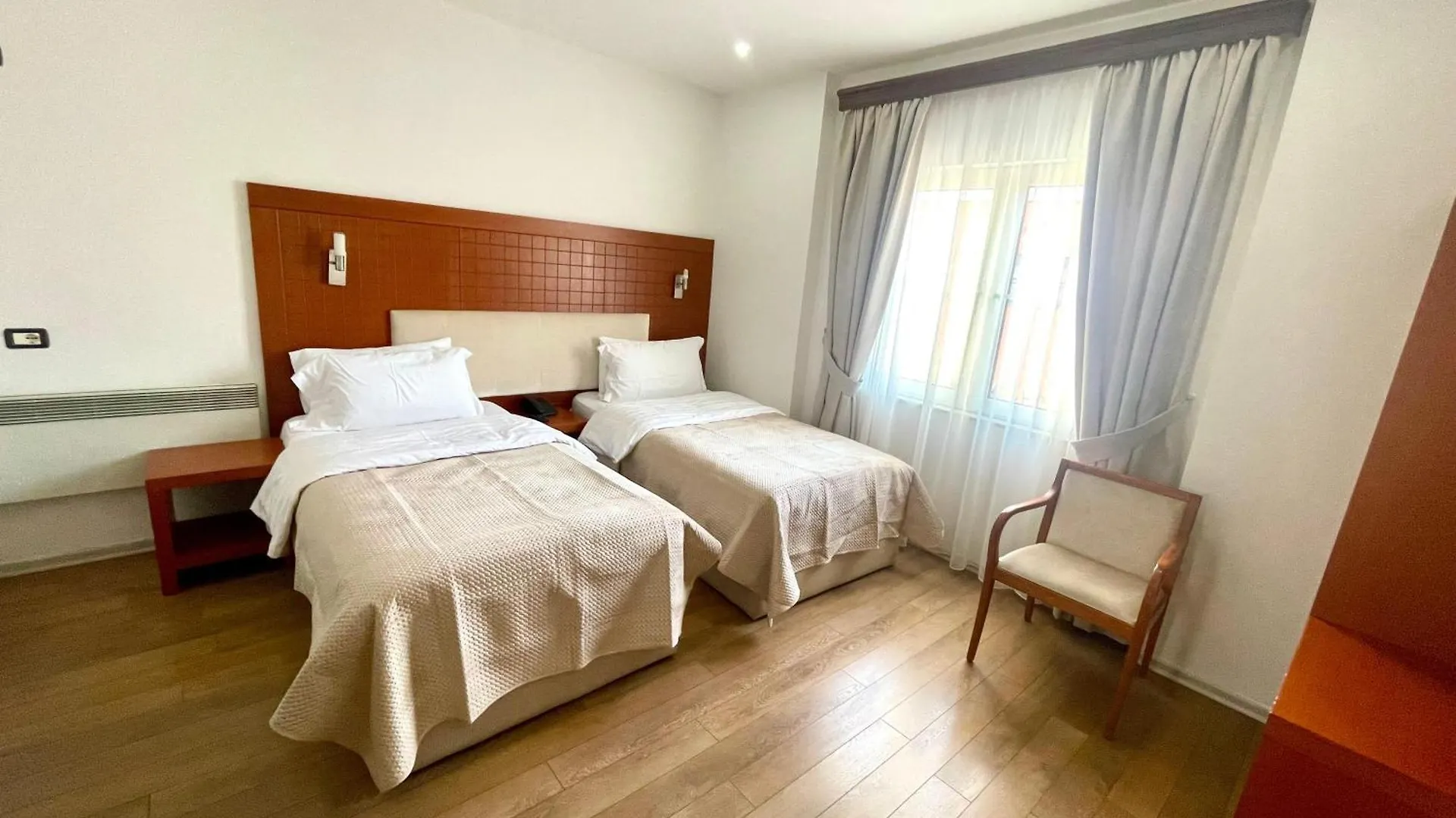 ***  City 5 Hotel Tiran Arnavutluk