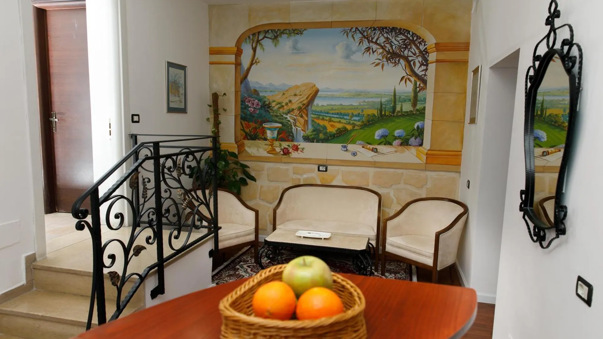 City 5 Hotel Tirana