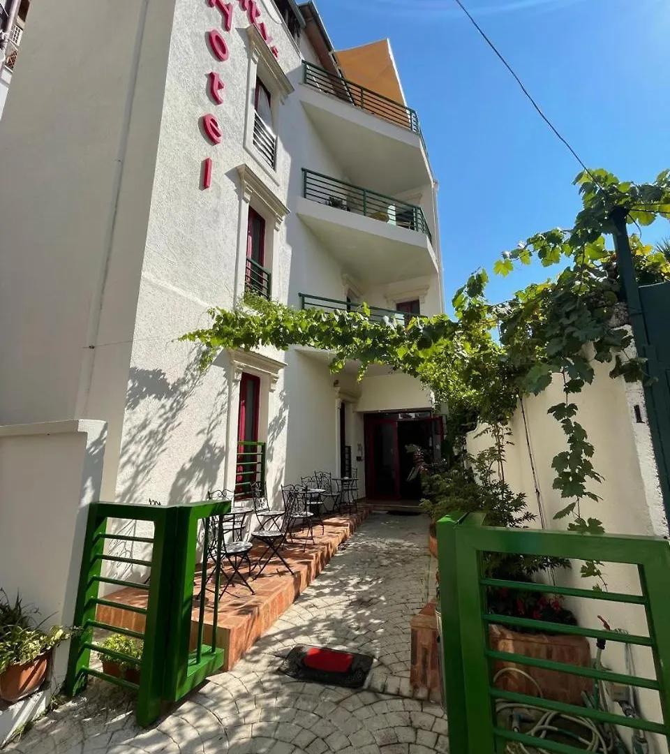 City 5 Hotel Tirana