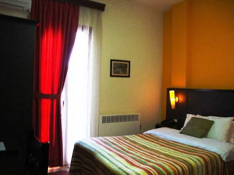 City 5 Hotel Tirana 3*,