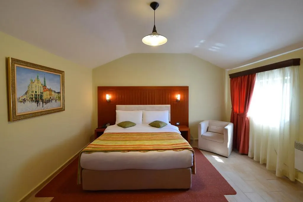 City 5 Hotel Tirana